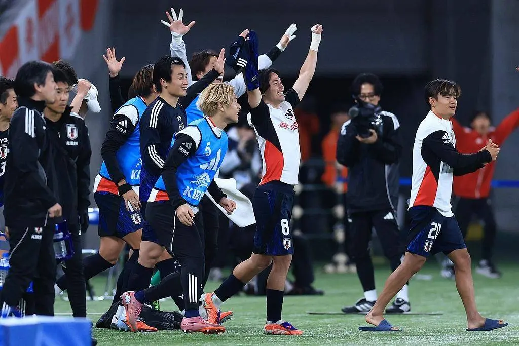 人感到意外, 居一个小组, 界强队 人感到意外, 居一个小组, 界强队