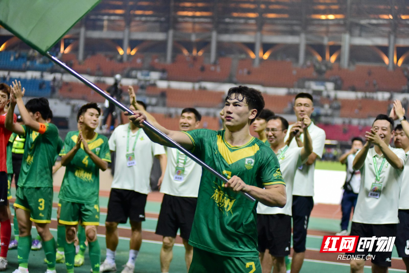 跃冲顶梅开, src